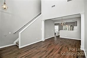 5th image of 2023 McKenzie Creek Dr