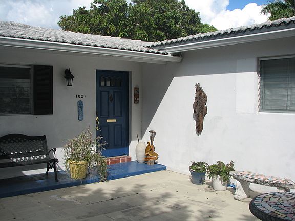 5th image of 1021 Guava Isle