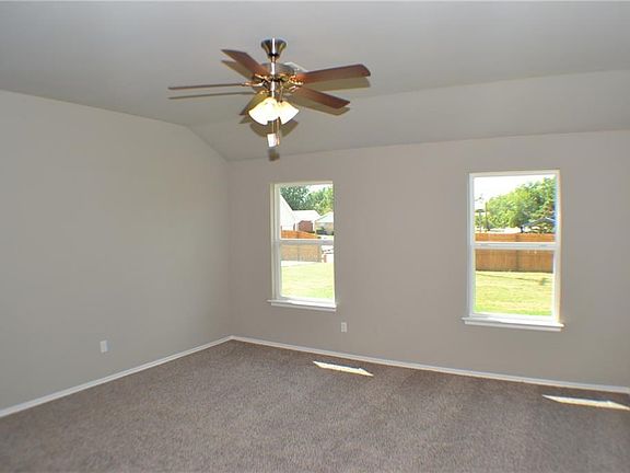 3rd image of 11720 NW 136th Ter