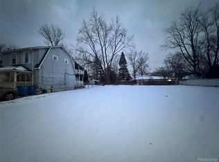 25521 New York St, Dearborn Heights, MI 48125