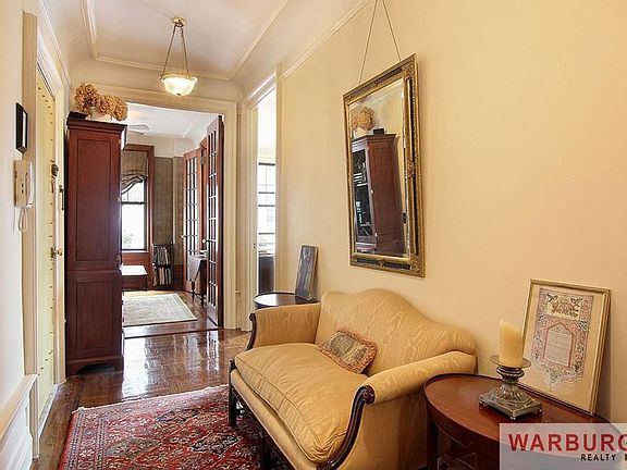 4th image of 603 W 111th St APT 8W