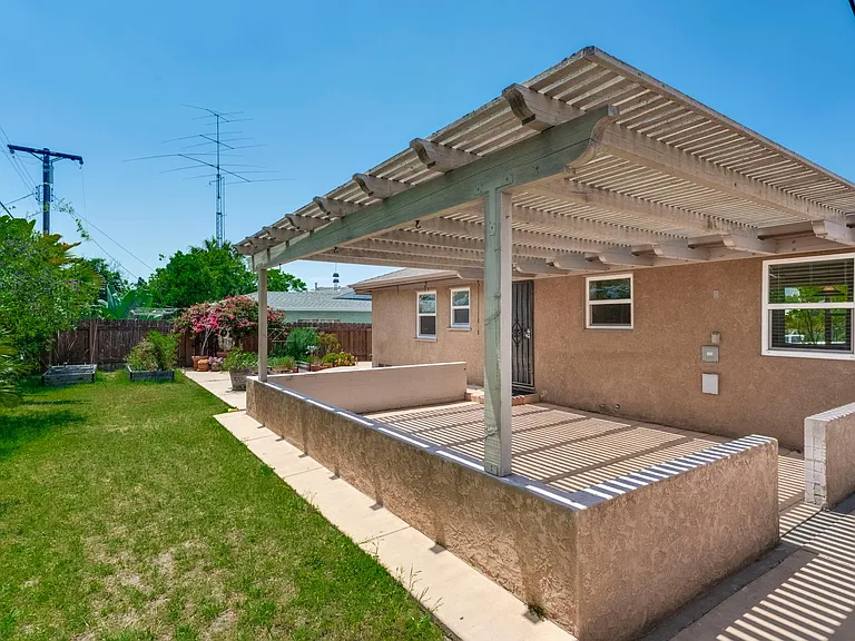 6681 Birchwood St — Photo 26