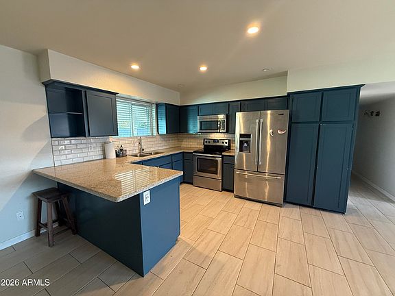 5th image of 2214 E CONTESSA Circle