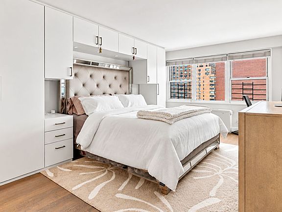 5th image of 245 E 87th St APT 17A