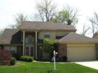 44823 Glengarry Rd, Canton, MI 48188