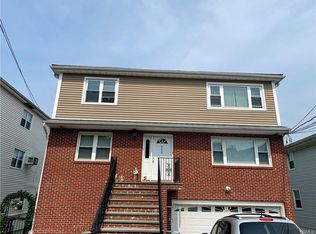 402 Sommerville Pl, Yonkers, NY 10703