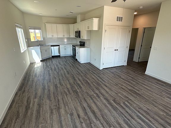 3rd image of 6000 Owl Canyon Ln #B