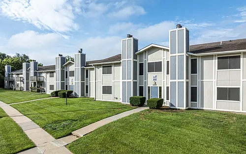 Whitehall Apartments Photo 1