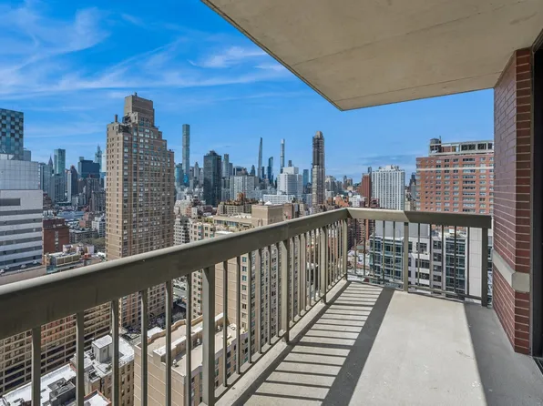 422 East 72nd Street image 1 of 12