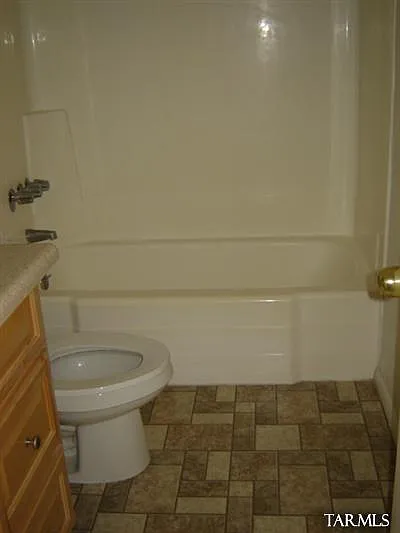808 S Langley Ave #106 — Photo 11