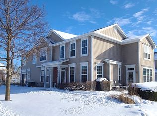 185 E Park Ave #A, Sugar Grove, IL 60554