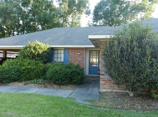 112 Foxglen Ct, Lafayette, LA 70503
