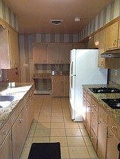 5th image of 756 N Sharon Dr