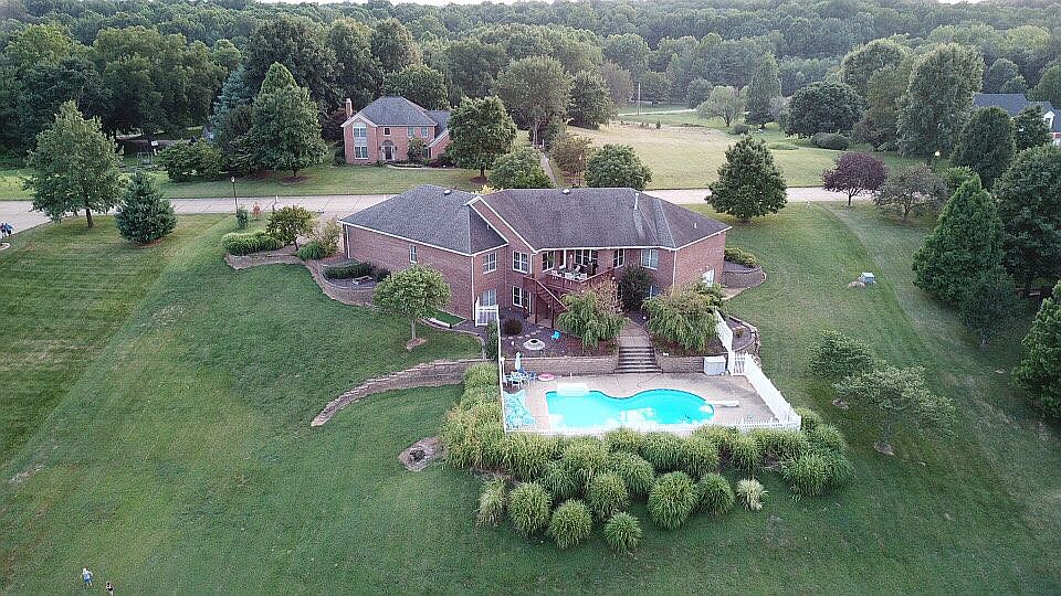 1st image of 10035 Oglesby Dr