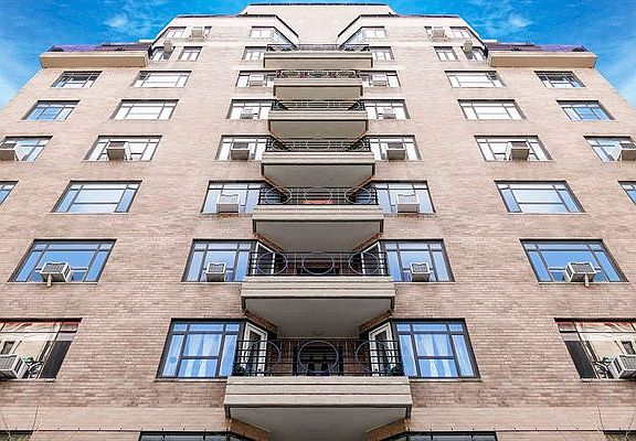 3rd image of 4 E 89th St APT 4G