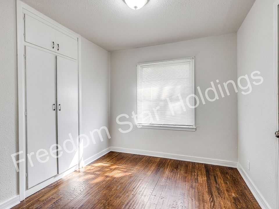 1st image of 4256 Standish Rd #2