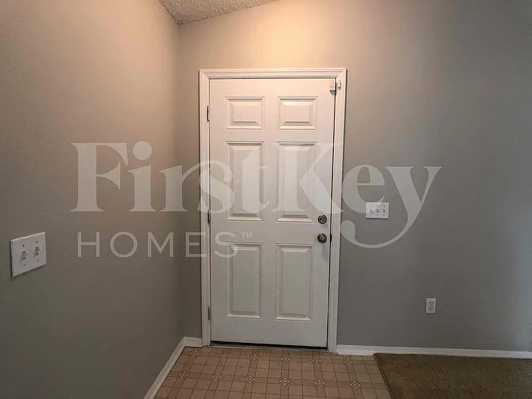 9801 Morris Glen Way — Photo 4