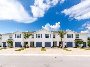 15319 Wildflower Cir, Naples, FL 34119