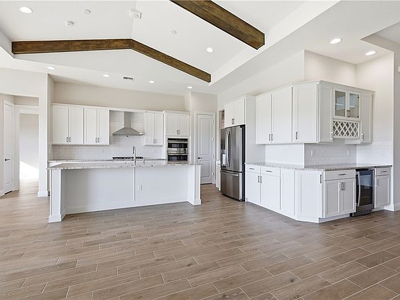 5th image of 6304 High Pointe Cir