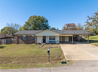 811 Division St, Greenwood, AR 72936