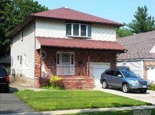 359 Carnation Ave, Floral Park, NY 11001