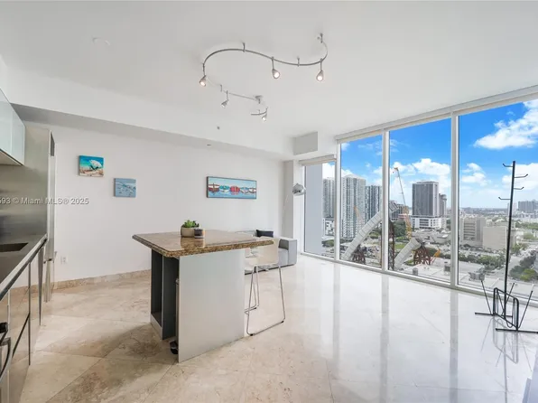 1040 Biscayne Blvd APT 1805, Miami, FL 33132