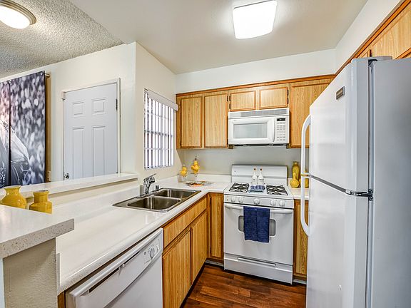 2nd image of 311 N Buena Vista St #303214