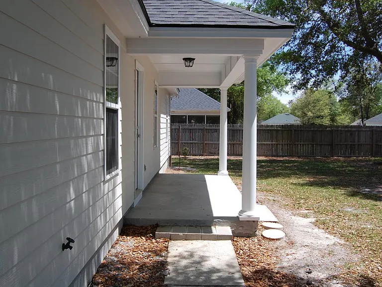 4501 Country Oak Dr — Photo 13