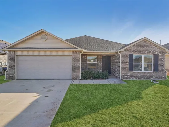 1501 Peridot Ln, Noble, OK 73068