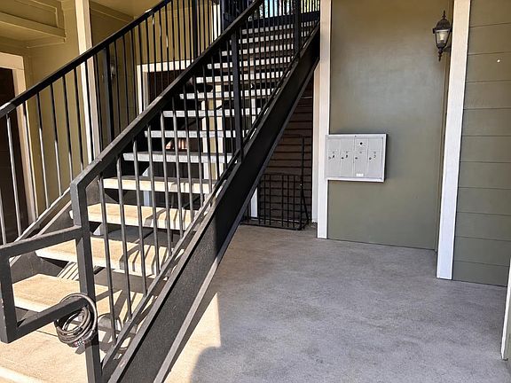 5th image of 2302 Colorado St