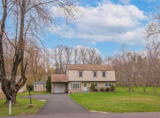 2756 Lenhart Rd, Colmar, PA 18915
