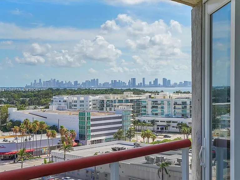 6767 Collins Ave #1110 — Photo 33