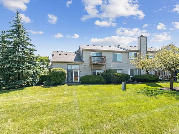 4th image of 1048 Woodview Ct #1048