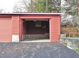 133 Bedell Rd, Poughkeepsie, NY 12603