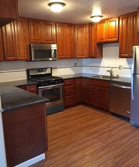 711 Lincoln Ave — Photo 7