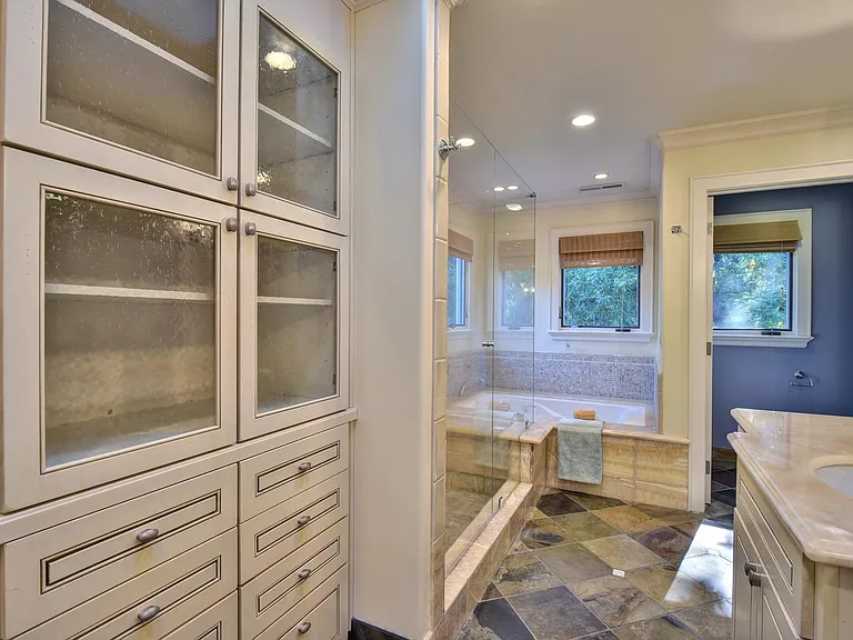 1190 Willow Glen Way — Photo 29