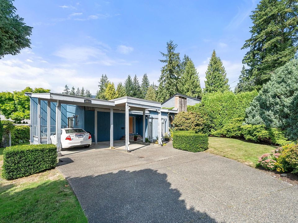 1st image of 3833 Lynn Valley Rd