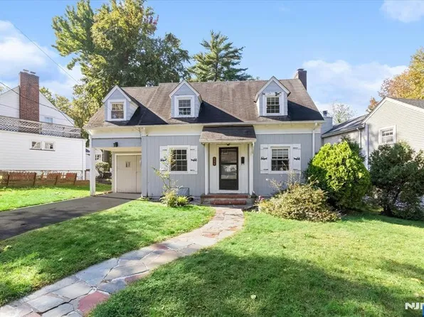694 Northumberland Road, Teaneck, NJ 07666