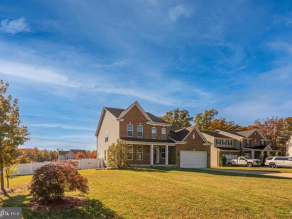 2nd image of 800 Naeve Ct