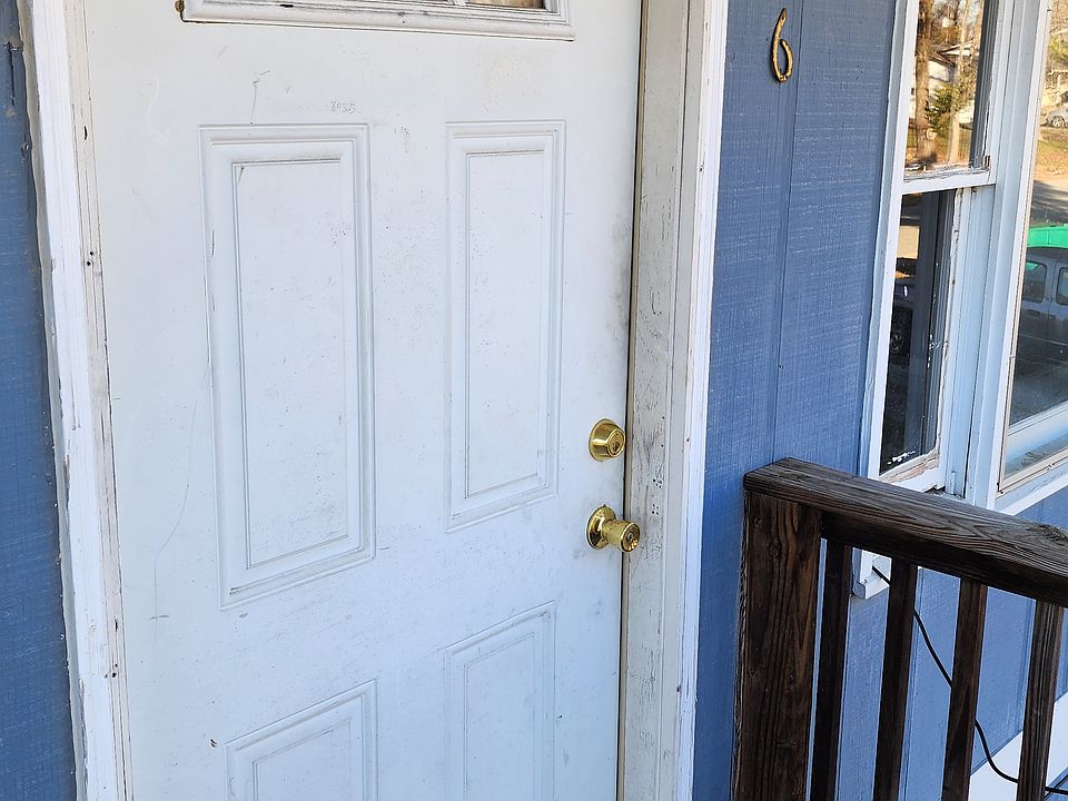 1st image of 203 W Jackson St APT 6