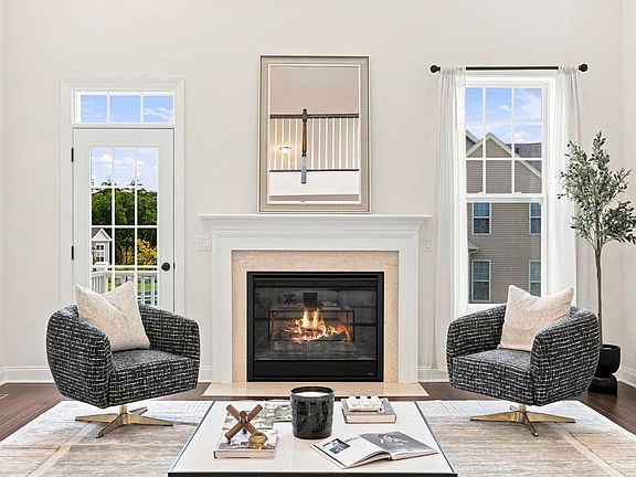 4th image of 40 Phoebe St #101