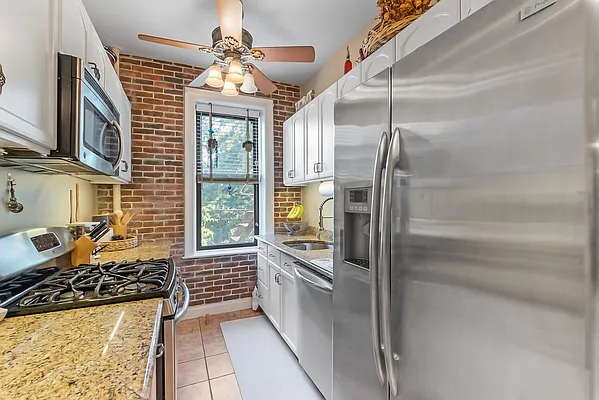 Sold by Keller Williams Realty Landmark | media 2