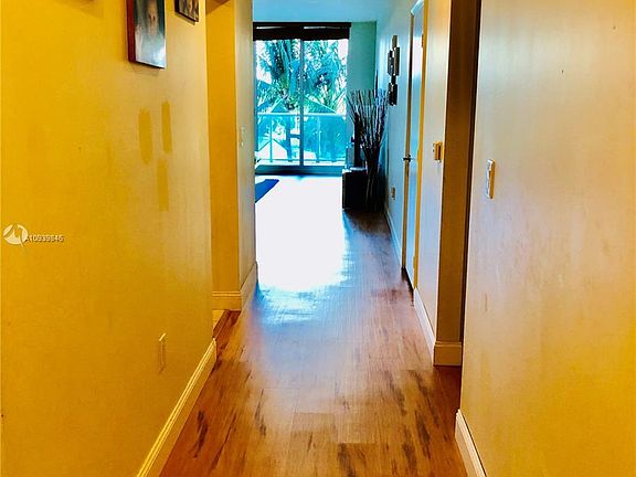 2nd image of 3340 NE 190th St APT 502
