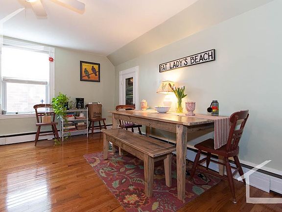 2nd image of 46 Aspinwall Ave #003