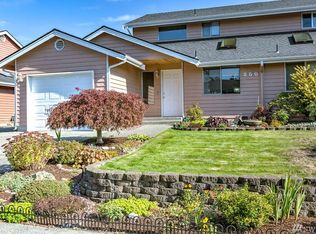 250 NE Nunan Loop #1, Oak Harbor, WA 98277