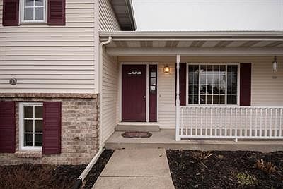 5th image of 3215 Farm Ln