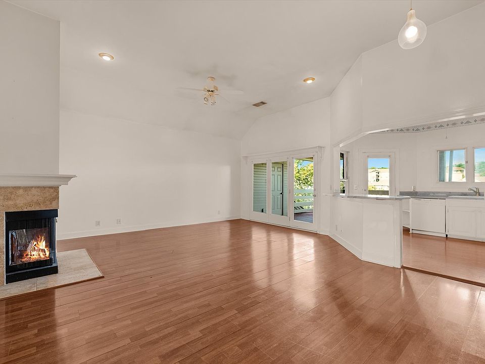 1st image of 244 Boxmere Pl