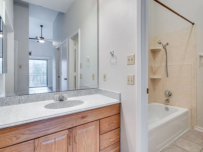 1908 San Antonio St #306 — Photo 18