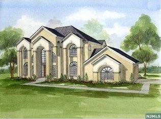 273 Dunkerhook Rd, Paramus, NJ 07652