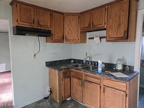 3rd image of 2549 E 82nd St